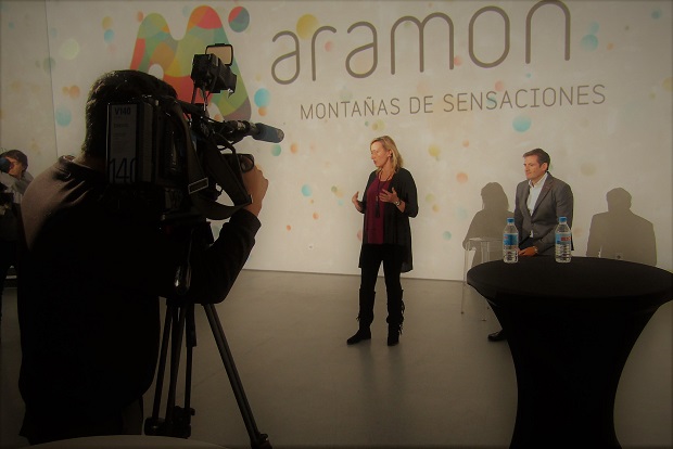 Marta Gascón y Antonio Gericó presentaban la Nieve de Aramón en Madrid. Foto: Lugares de Nieve