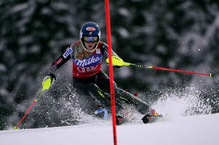 Shiffrin se impone en el slalom de Bormio