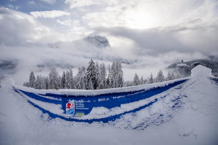 ¡Una intensa nevada obliga a aplazar la combinada femenina del Mundial de Cortina d’Ampezzo