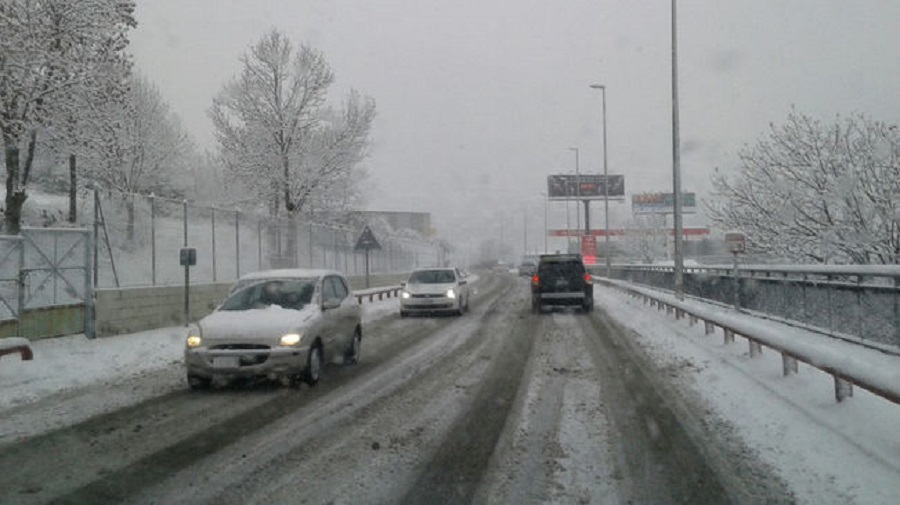 La nieve ha cambiado de colores en Andorra: Nuevo sistema de alertas para conducir con nieve