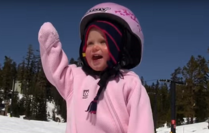 Ava Marie, snowboarding at 1,3 years