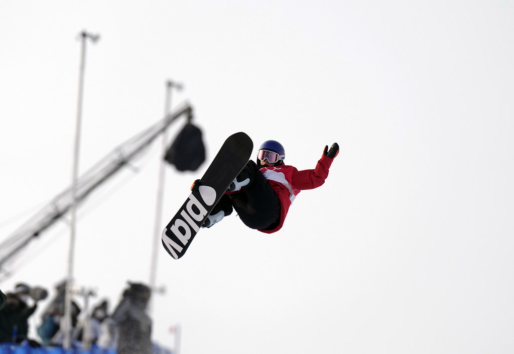 Queralt Castellet consigue el billete para la final de snowboard Halpipe de Beijing 2022