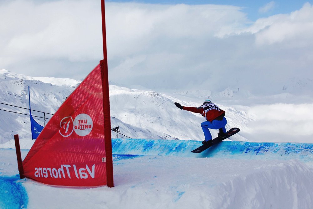 Gran podio de Lucas Eguibar en la Copa del Mundo FIS Snowboard Cross de Val Thorens