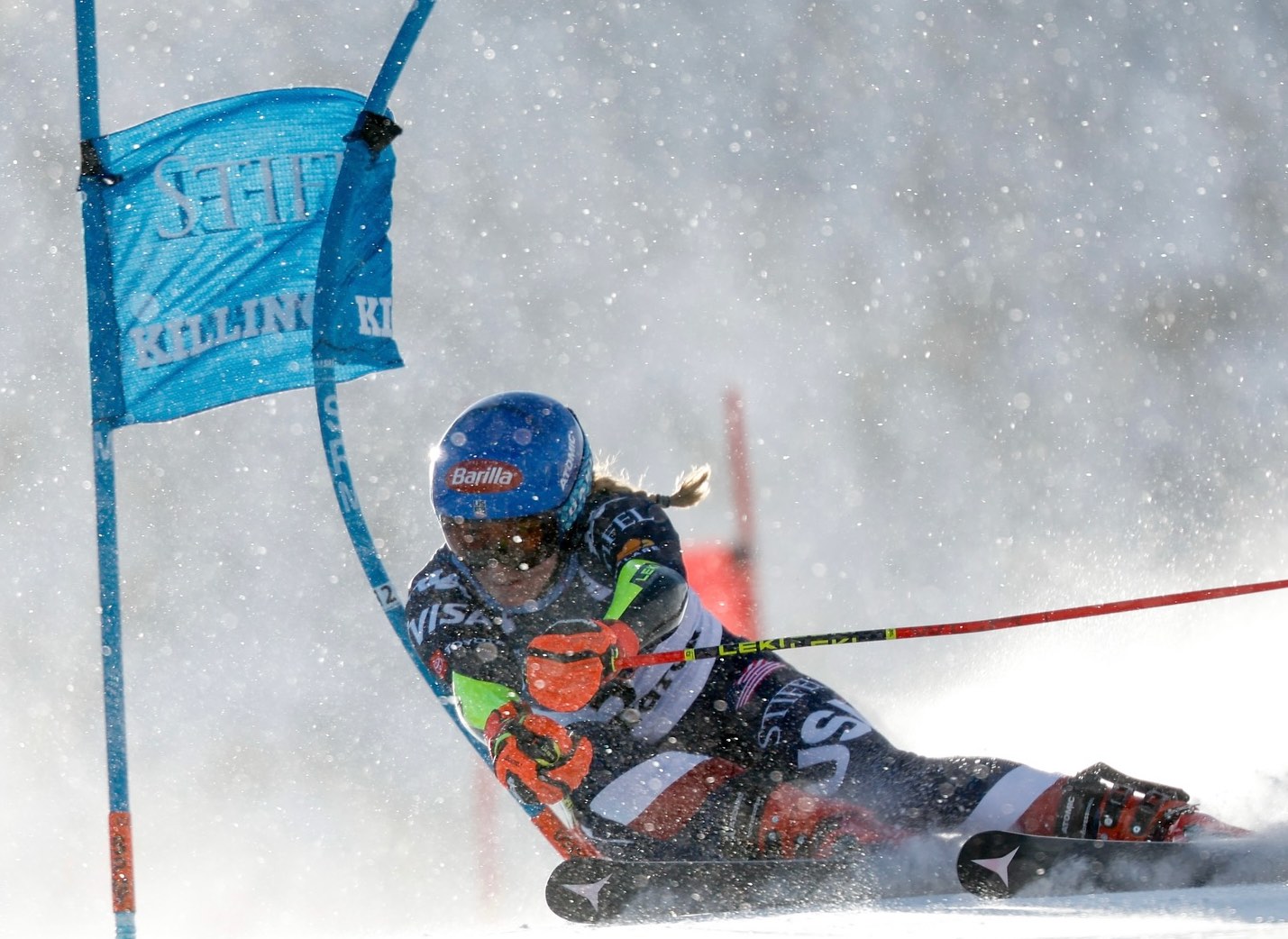 Shiffrin se cae y aplaza su victoria número 100; Héctor se lleva el triunfo en el SG de Killington