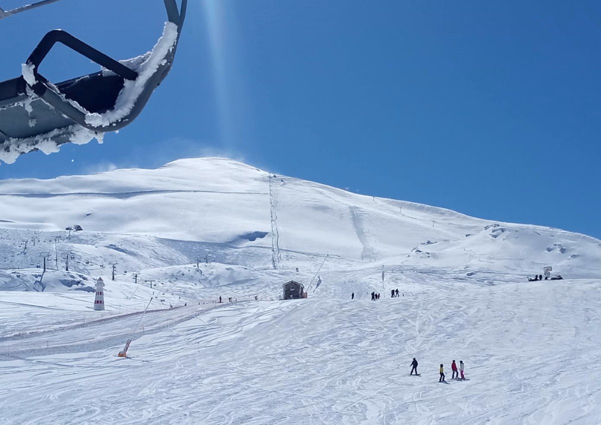 Sierra Nevada llega hasta los 2 metros de nieve después de la nevada