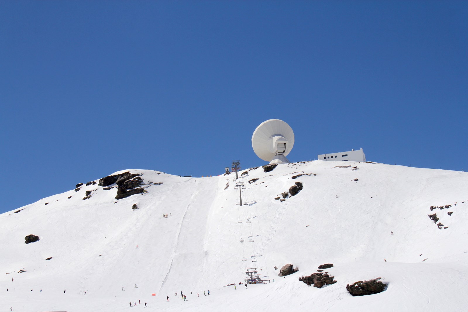 Así será el crecimiento de Sierra Nevada: Más remontes y pistas, nieve artificial y sostenible