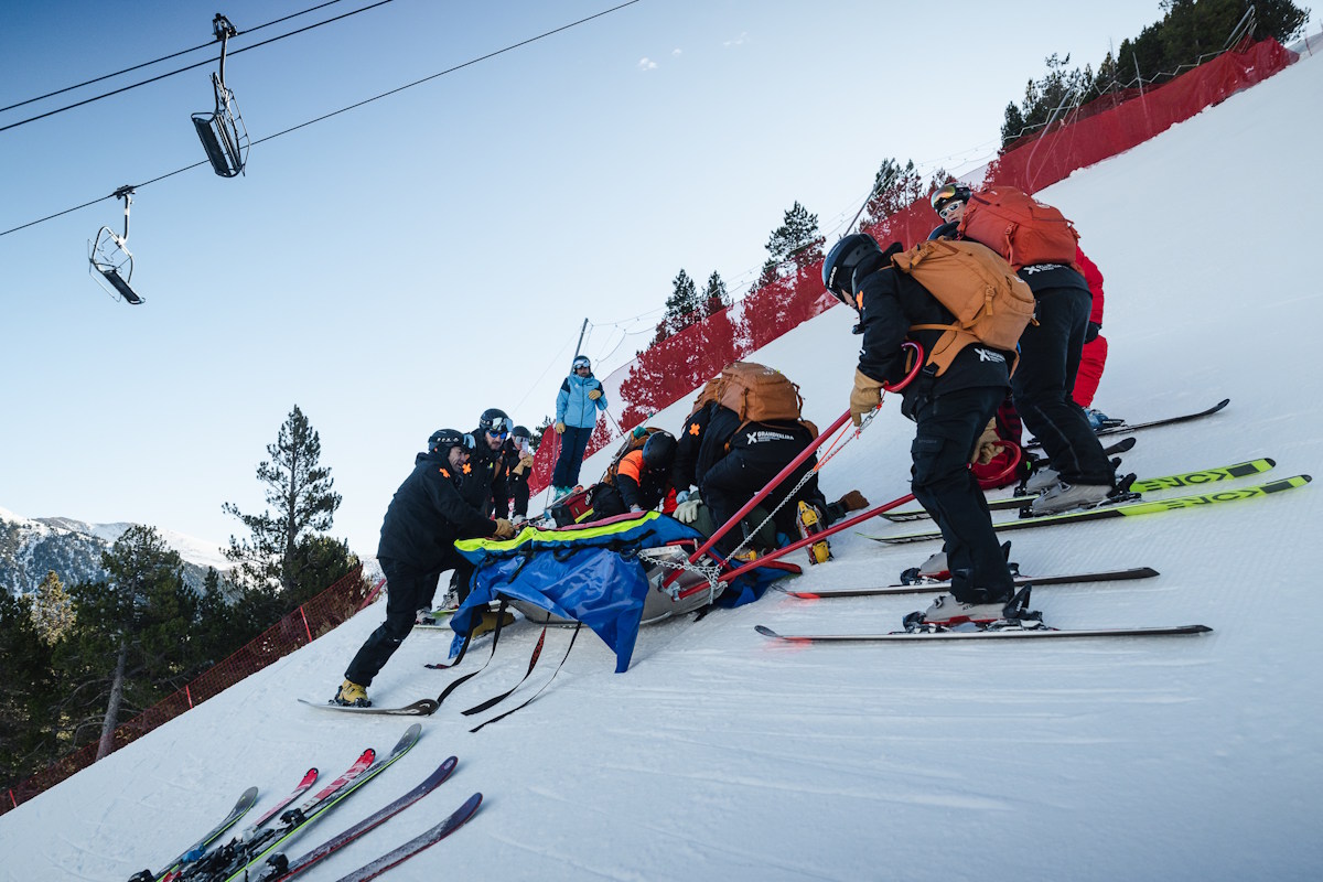 Simulacro de emergencia en la pista Avet de Grandvalira de cara a la Copa de Europa