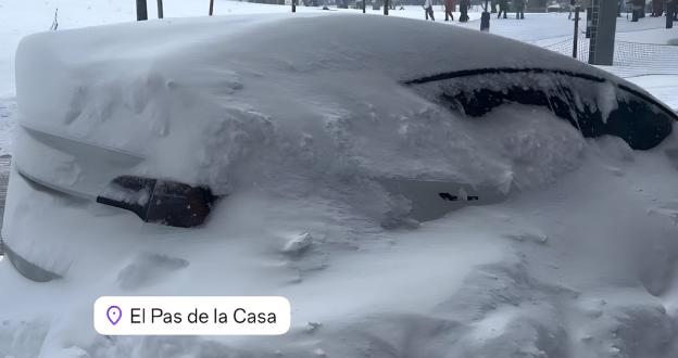 Fotos del temporal de nieve y viento en el Pirineo con nevadas copiosas y vientos de más de 120 km/h