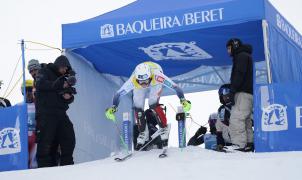 ¿Cómo se determina el orden de salida de los esquiadores en la Copa del Mundo?