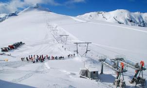 Passo Stelvio inaugurará el esquí de verano el 28 de mayo estrenando mejoras en el teleférico