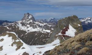 Alpinistas, conservacionistas y científicos contra la unión de Formigal y Astún por Canal Roya