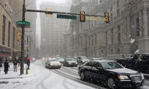 La ciudad de Filadelfia vive una nevada en pleno verano y una ola de calor extrema