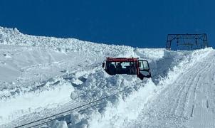 Fonna abrió el glaciar para el esquí con un espesor récord de 15 metros de nieve