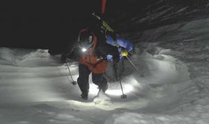 El descenso nocturno por la canal de la Forcanada de Aymar Navarro