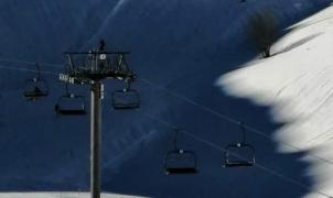 Fuentes de Invierno renueva los generadores para ofrecer esquí si no llega la línea eléctrica