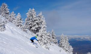 Imágenes de la nevada en Masella que acumula 25 cm en cotas altas