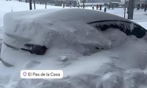 Fotos del temporal de nieve y viento en el Pirineo con nevadas copiosas y vientos de más de 120 km/h