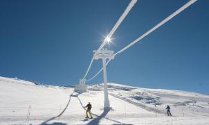 Sierra Nevada abre este miércoles 13 nuevas pistas y supera los 30 km esquiables