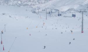 Sierra Nevada pasa de remontes cerrados por viento a la mejor nieve de la temporada