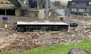  Inundaciones y deslizamientos de tierra devastan la estación de esquí austríaca de St. Anton