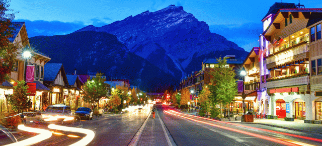 Elk & Avenue Banff y autocaravana