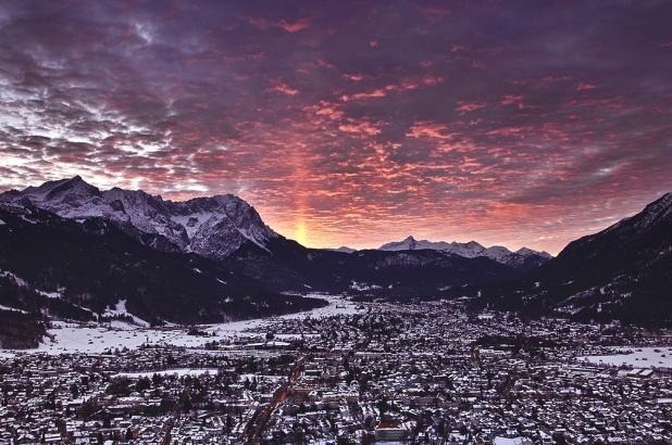 Imagen de la puersta del sol en Garmisch, crédito imagen Andrew Michael Smith 