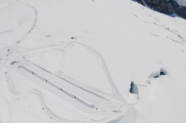 Imagen de la pista esquiable del glaciar de la Jungfrau