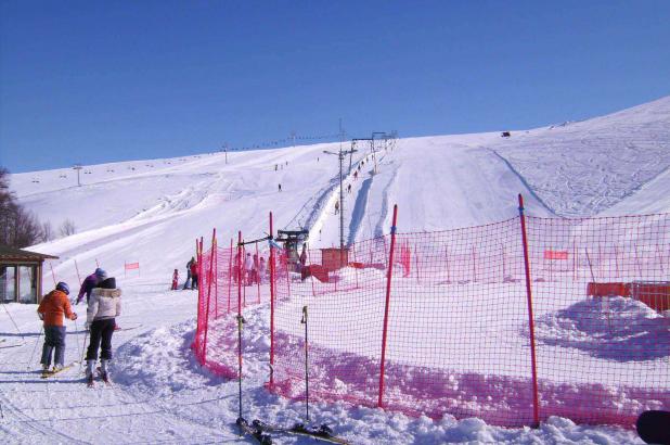 Esquiando en Monte Prata