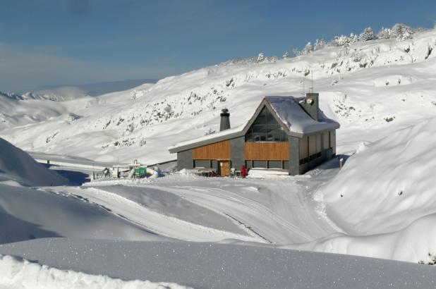 Estación de esquí de fondo en el valle del Roncal, Navarra
