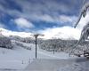 Cerro Catedral y Chapelco reciben buena nieve del cielo y calientan motores para su apertura