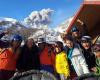 El volcán Nevados del Chillán entra en erupción y los esquiadores siguen en pistas