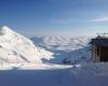 Rescatan a un empleado de San Isidro atrapado en una avalancha