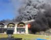 Un incendio quema la estación intermedia del teleférico de Les Grands Montets de Chamonix