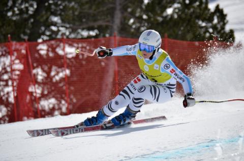 Imagen del descenso de la combinada femenina de la Copa de Europa 2015 celebrado en Grandvalira