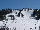 Disfrutando de un día de esquí en Snow Valley