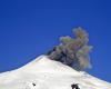 Impactante columna de cenizas en el volcán Villarrica: Vídeo  y detalles del fenómeno