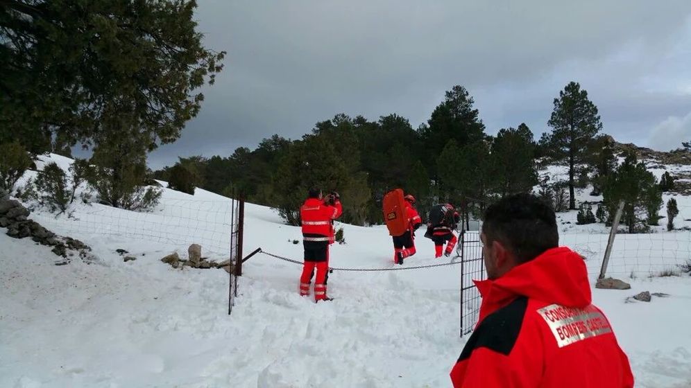 Encontrados sin vida dos de los tres senderistas perdidos en el temporal de nieve de Castellón