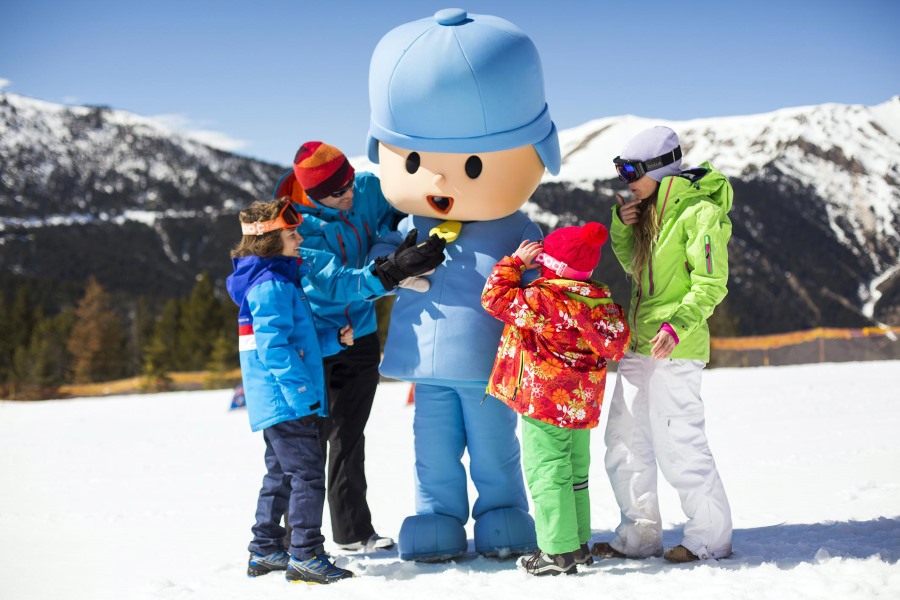 Estas navidades, descubre el Vallnord más familiar con la magia de Pocoyó y Agustina