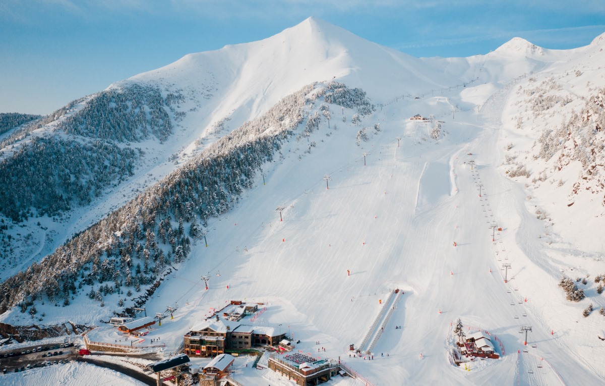 Andorra seguirá con las pistas de esquí cerradas de forma "oficial" para los extranjeros